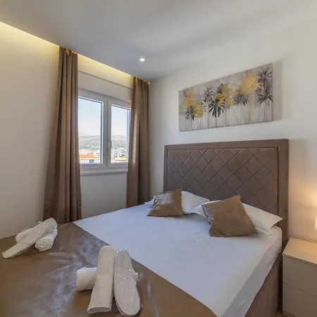 Blue Wave Τρογκίρ