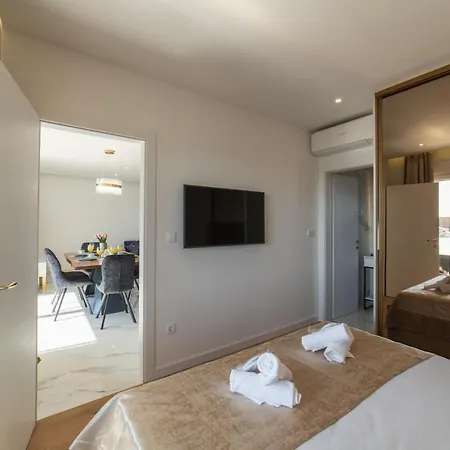 Blue Wave Apartament *